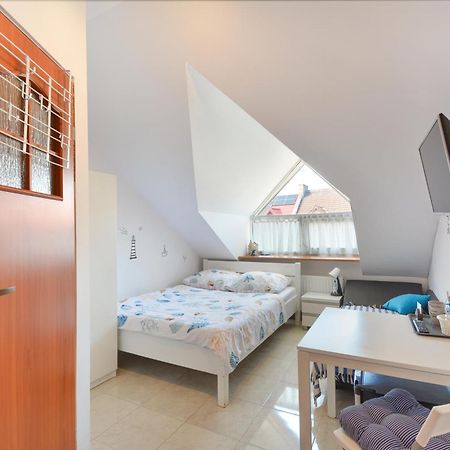 Appartement Pensjonat Perelka à Ustronie Morskie Extérieur photo
